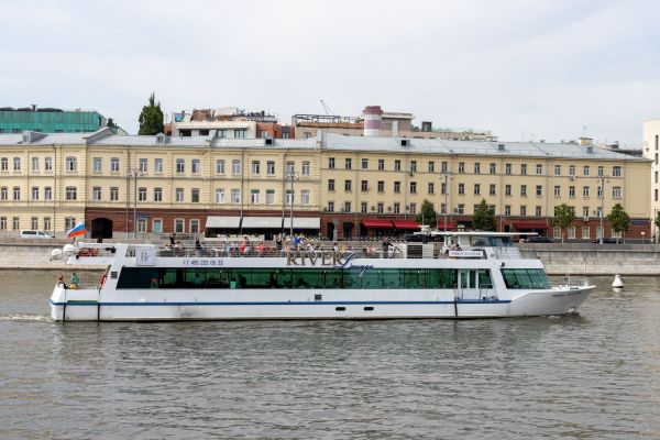 Comment choisir un bateau pour un voyage fluvial ?