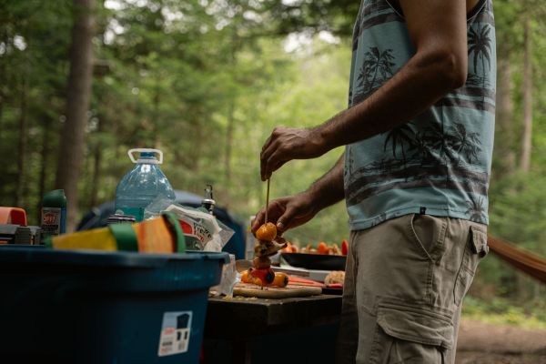 Vivre une aventure culinaire en camping en Corse
